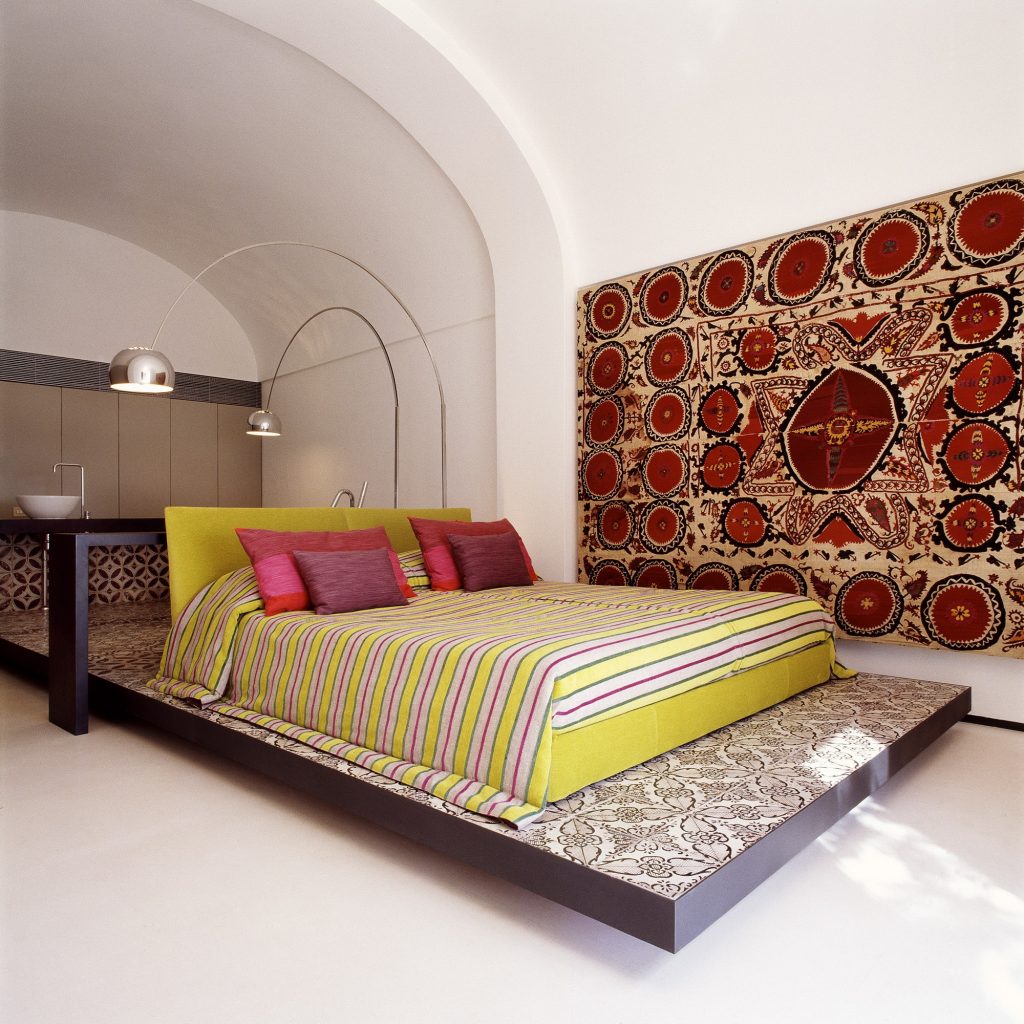 Lazzarini-Pickering-Bedroom-Tiled-Platform