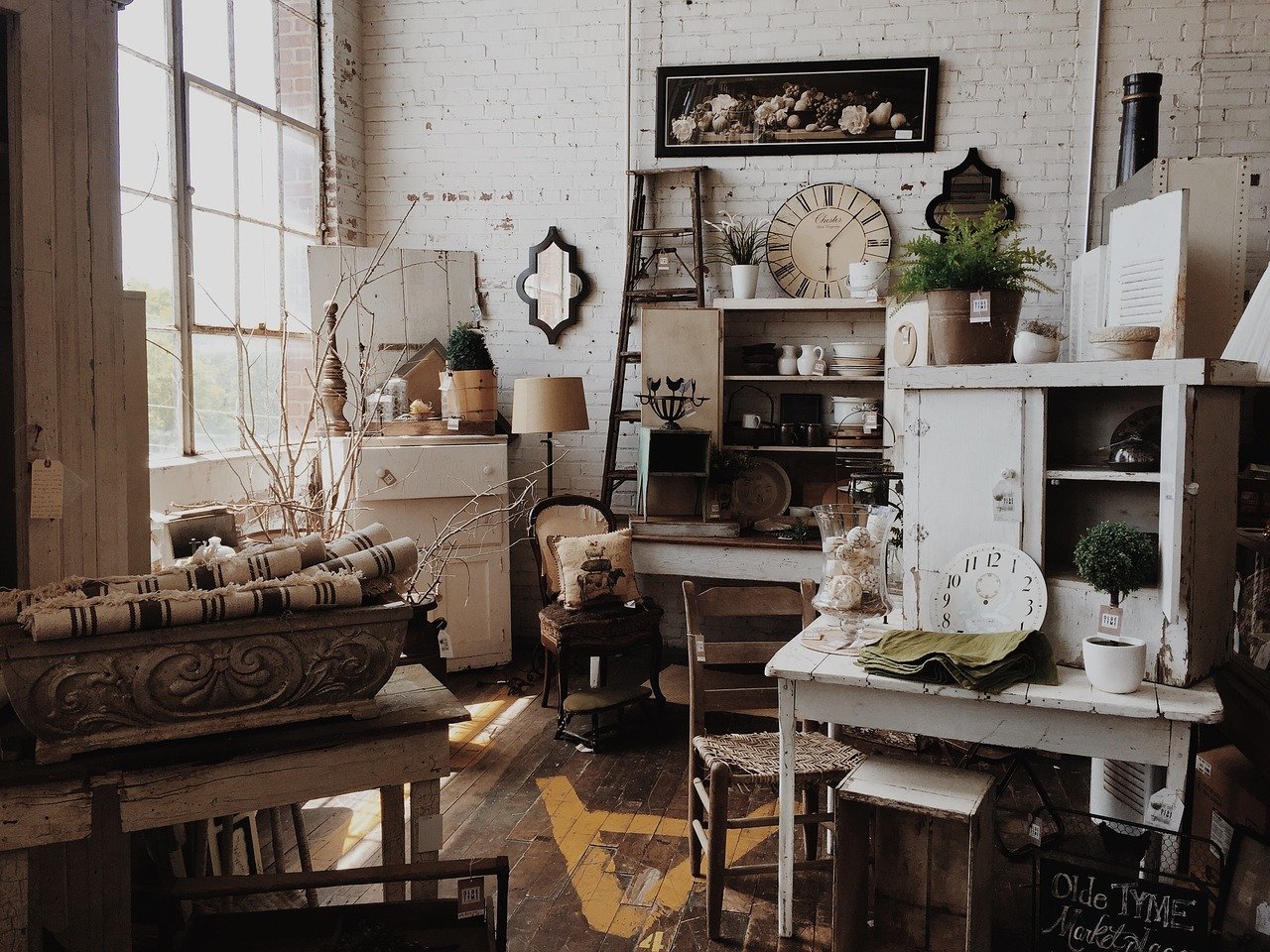 Fun Finds 8 Places To Try For Amazing Furniture Finds & Home Decor